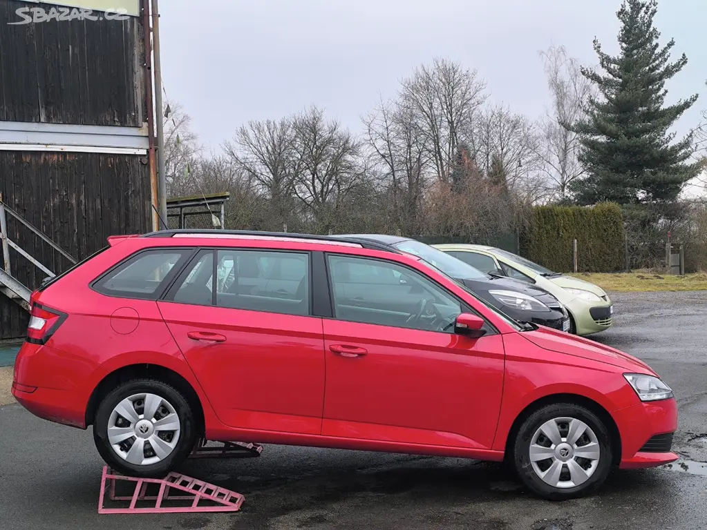Škoda Fabia 1.0 TSi 70kW Klima,2majitel,ČR původ - fotka 4
