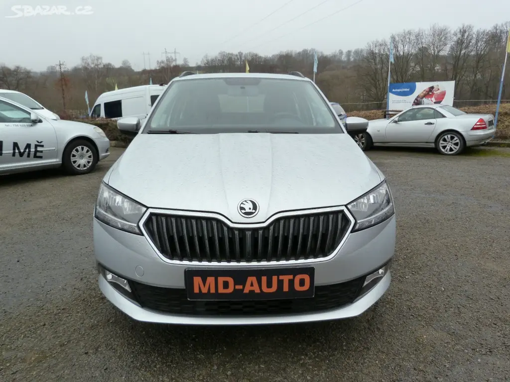 Škoda Fabia, 1,0 MPI Cool Plus - fotka 2