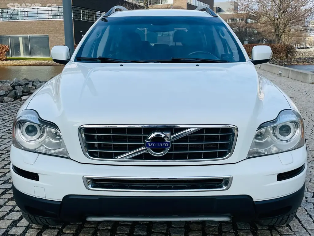 Volvo XC90, 2.4D5 4x4 AUT VÝHŘEV SENZORY - fotka 6