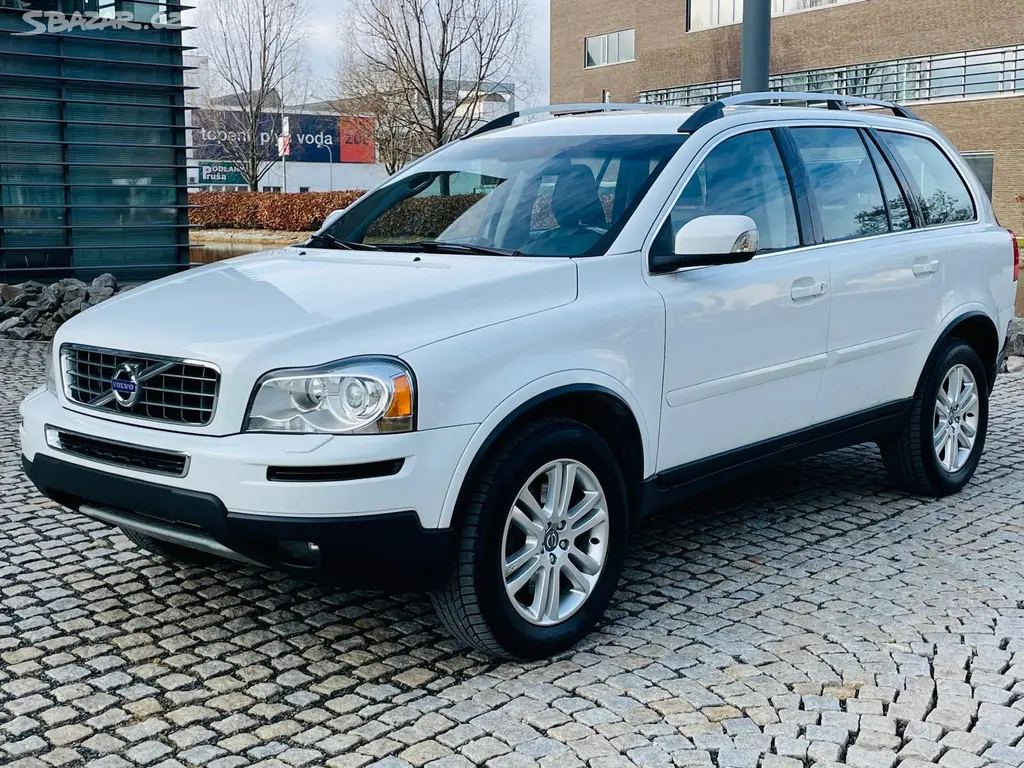 Volvo XC90, 2.4D5 4x4 AUT VÝHŘEV SENZORY - fotka 4