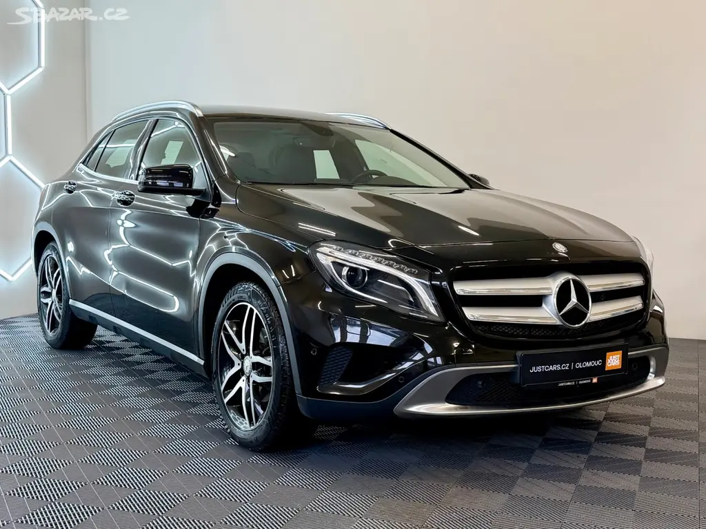 Mercedes-Benz GLA, 200d, 100kW, 4x4, ČR - fotka 3