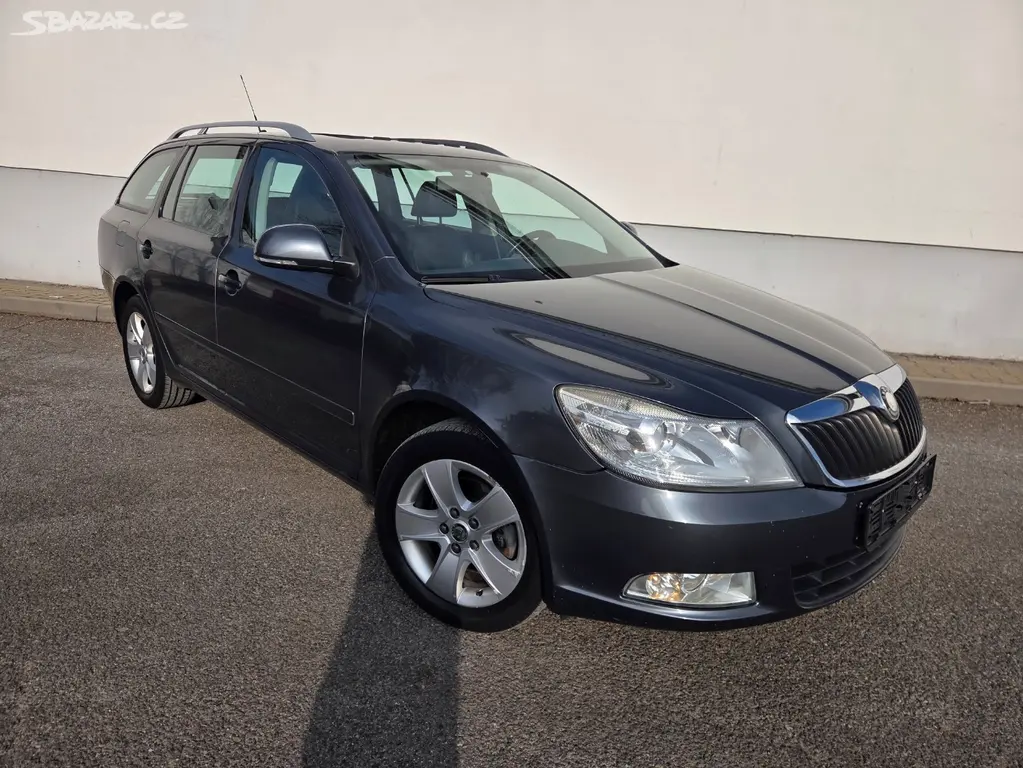 Škoda Octavia II 2.0 TDI 103kW Šíbr,Tažné,Navi. - fotka 5