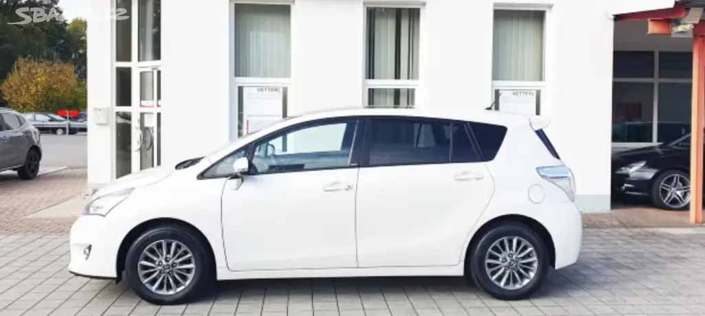 Toyota Verso 1.8i Edition S benzín 108kw - fotka 2