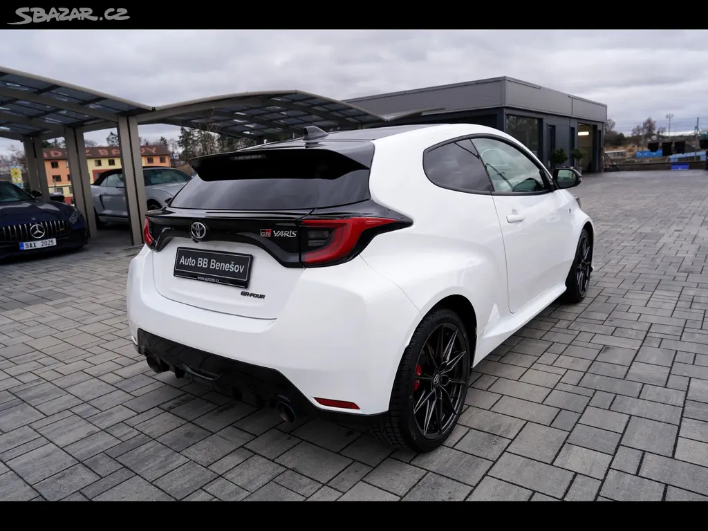 Toyota GR Yaris, GR 1.6L Turbo/265 PS/4WD/ČR - fotka 6