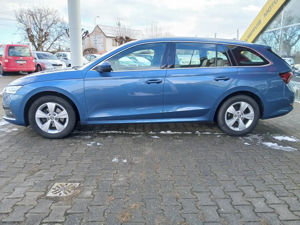 Škoda Octavia, 2.0TDI STYLE PLUS, 110kW, DSG - fotka 2