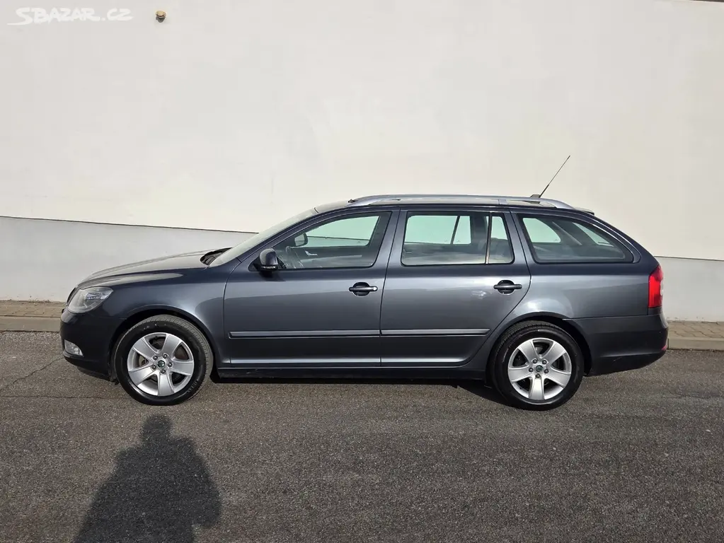 Škoda Octavia II 2.0 TDI 103kW Šíbr,Tažné,Navi. - fotka 3