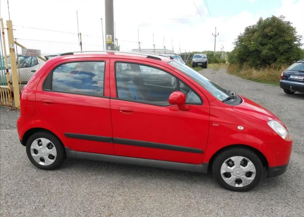 Chevrolet Spark 1,0 i 49 kW KLIMA Serviska benzín - fotka 2