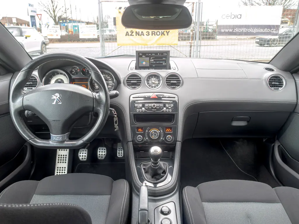 Peugeot RCZ CZ 2.0HDI 120KW PO SERVISU - fotka 5