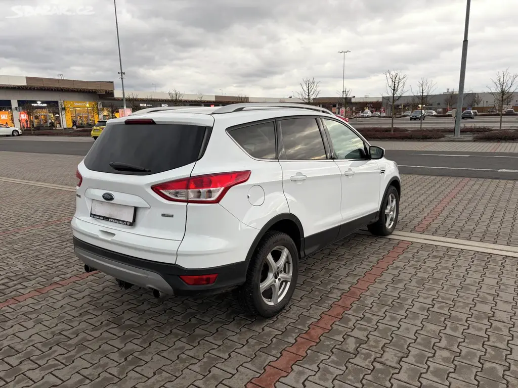Ford Kuga 1.5i 110kw 1. maj. koup. ČR TZ - fotka 3