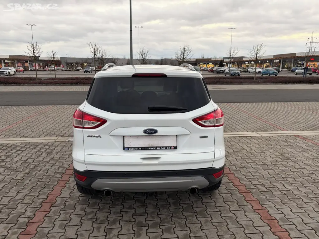 Ford Kuga 1.5i 110kw 1. maj. koup. ČR TZ - fotka 4