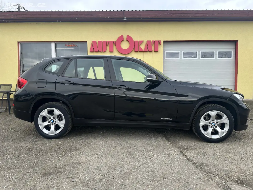 BMW X1 2.0D SDrive/Automat/95tisKM - fotka 2