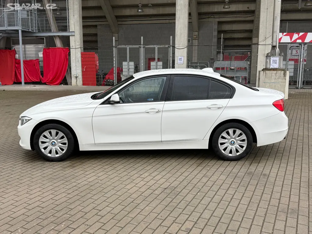 BMW Řada 3, 316i, 100kw Původ ČR Nová STK - fotka 2