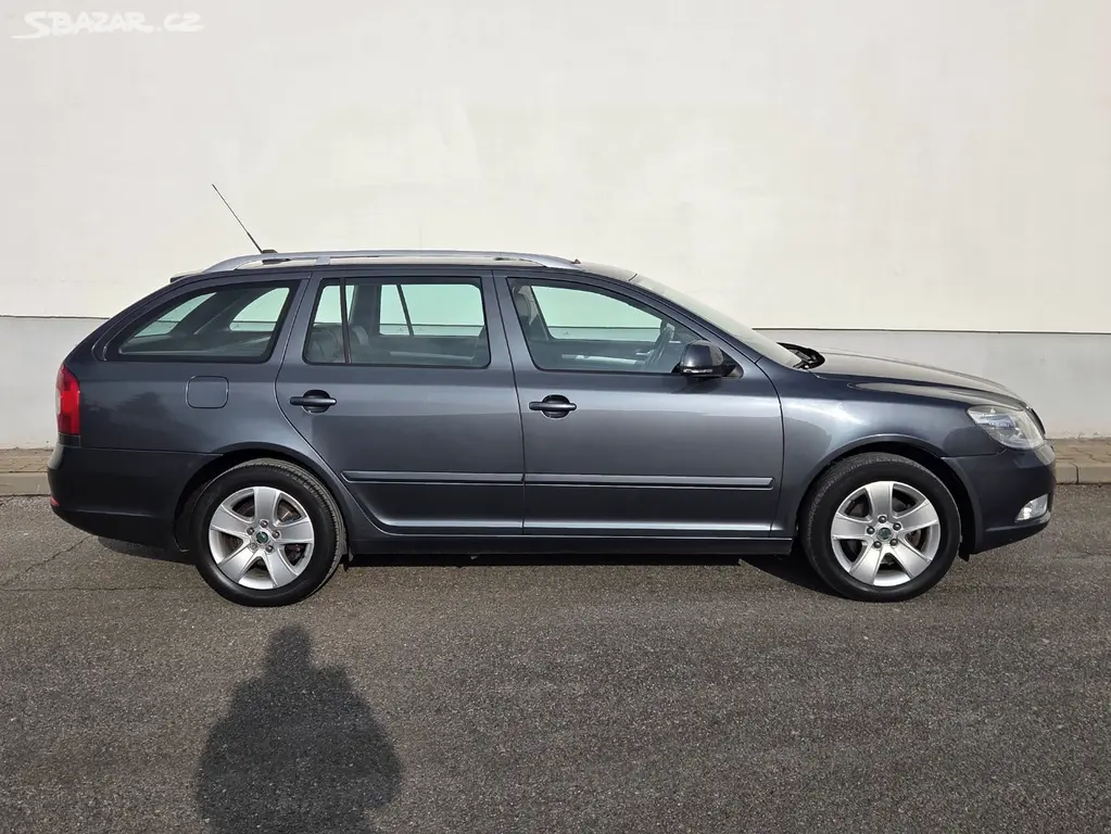 Škoda Octavia II 2.0 TDI 103kW Šíbr,Tažné,Navi. - fotka 6