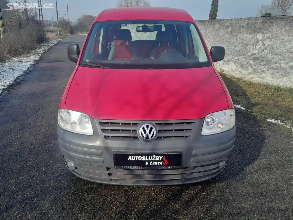Volkswagen Caddy Life 1.4 TSI 59Kw, Tažné - fotka 3