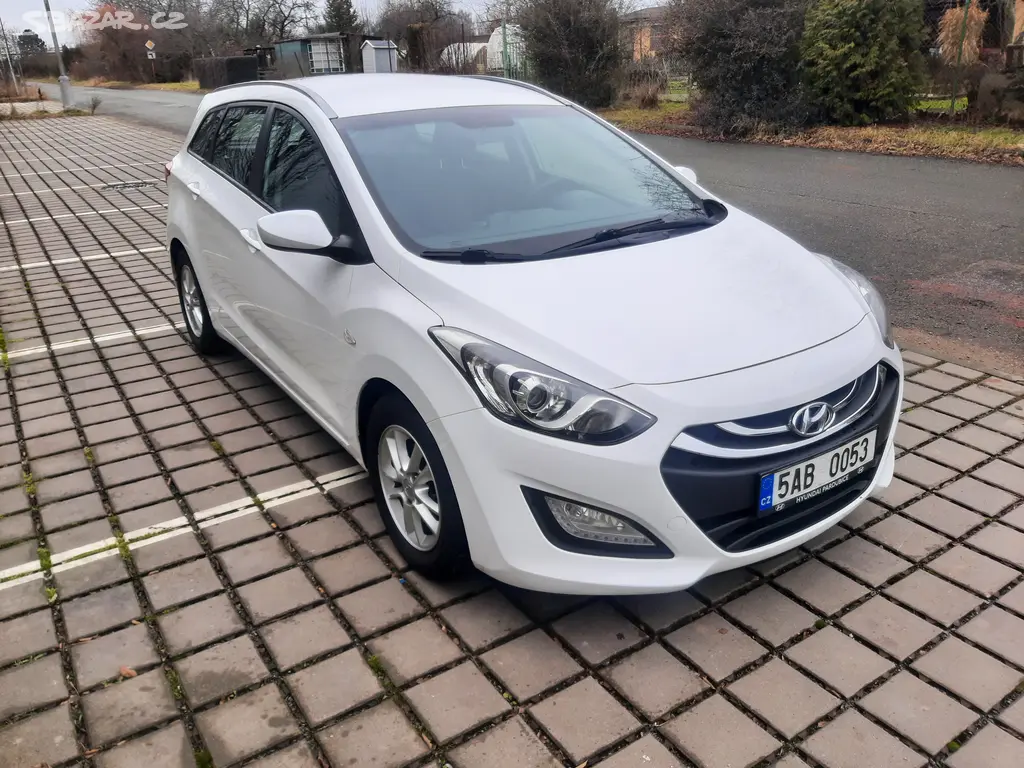 Hyundai i30 1.6CRDI 81kW, 2015, NOVÉ V ČR, DPH - fotka 2