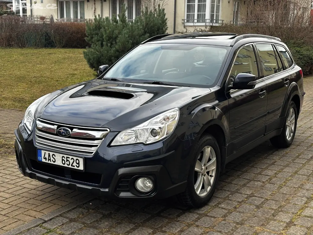 Subaru Outback 2.0D 2014 4x4 Kůže Navi Xenony Šíbr