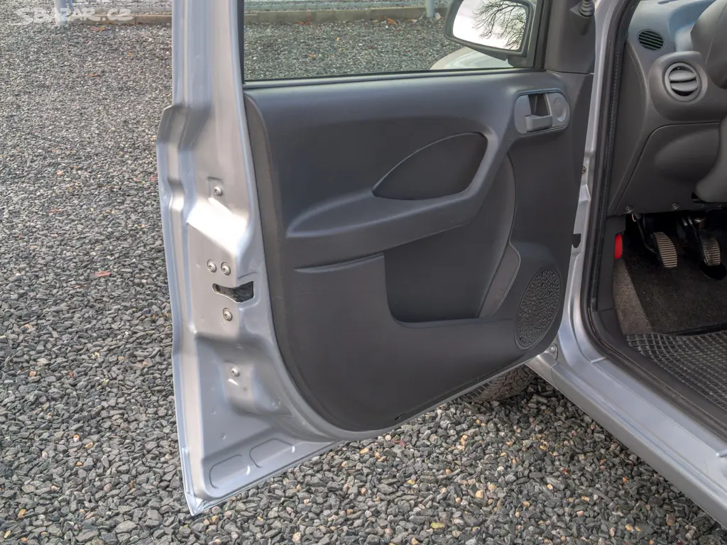 Fiat Panda 1.1i SERVO / KLIMA - fotka 3