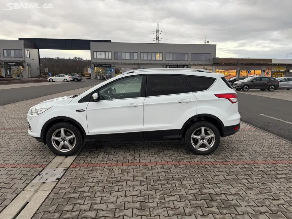 Ford Kuga 1.5i 110kw 1. maj. koup. ČR TZ - fotka 6