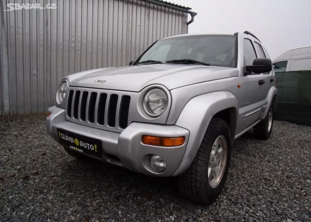 Jeep Cherokee 2.5 CRD 105kW 4X4 BEZ KOROZE benzín