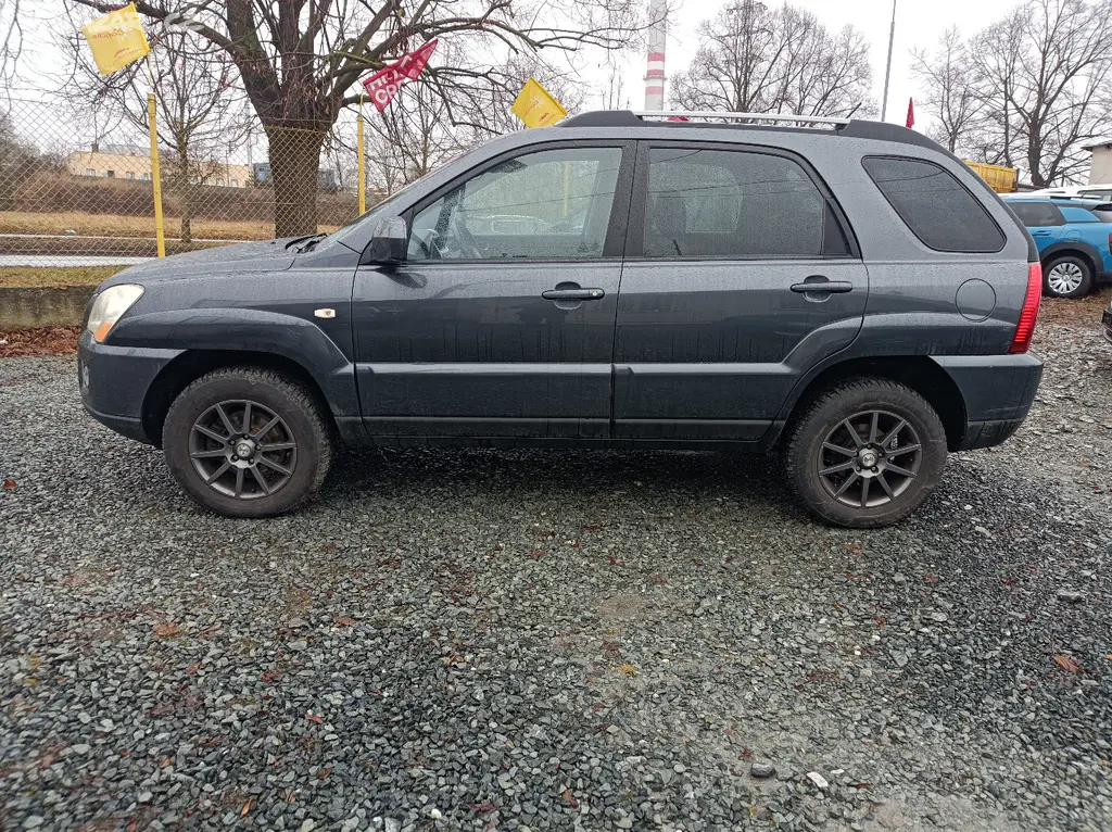 Kia Sportage, 2.0-104kw,r.09,d.klima,s.kniha - fotka 4