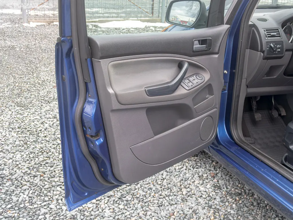 Ford C-MAX 1.6D 80KW DIGI KLIMA - fotka 4