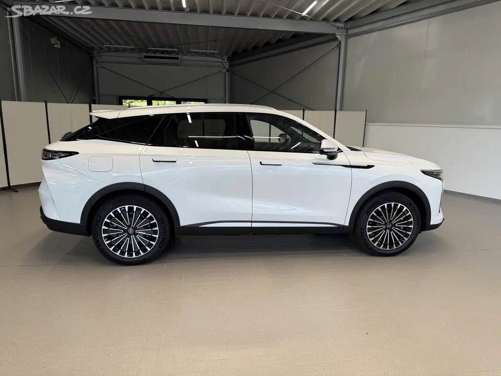 Omoda 9, Premium 1.5t GDI SHS AWD - fotka 6