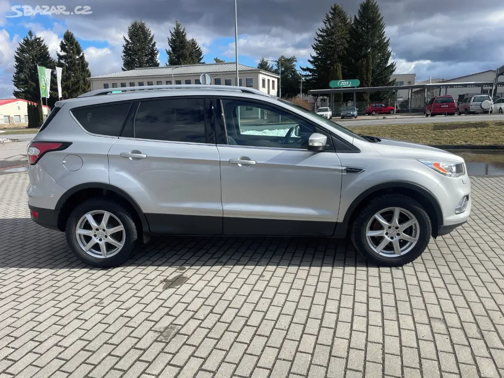 FORD KUGA 1.5i EcoBoost 110kw Tažné CZ servis 2017 - fotka 5