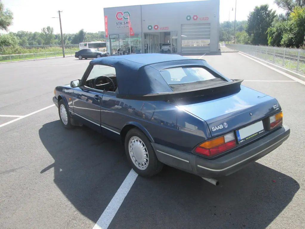Cabrio SAAB 900 r.v.1989 - fotka 2