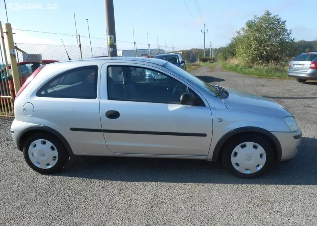 Opel Corsa 1,0 12V Enjoy Family Serviska benzín - fotka 3