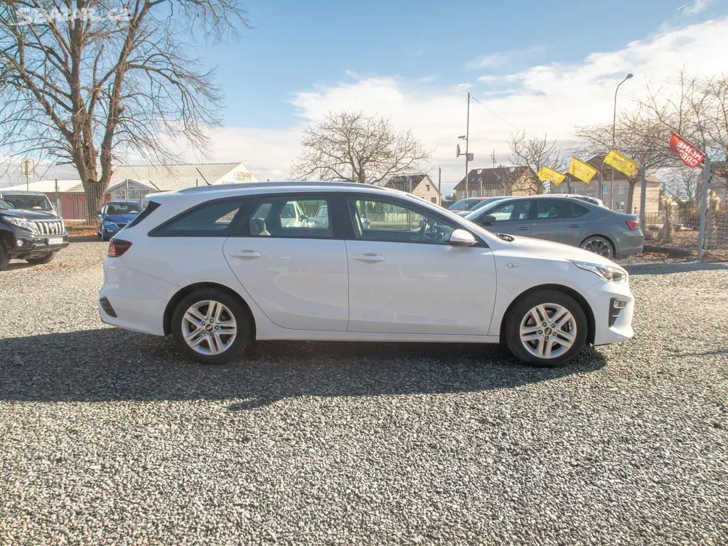 Kia Ceed ČR 1.6D 85KW - fotka 2