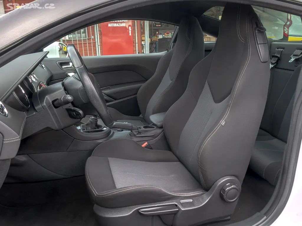 Peugeot RCZ CZ 2.0HDI 120KW PO SERVISU - fotka 6