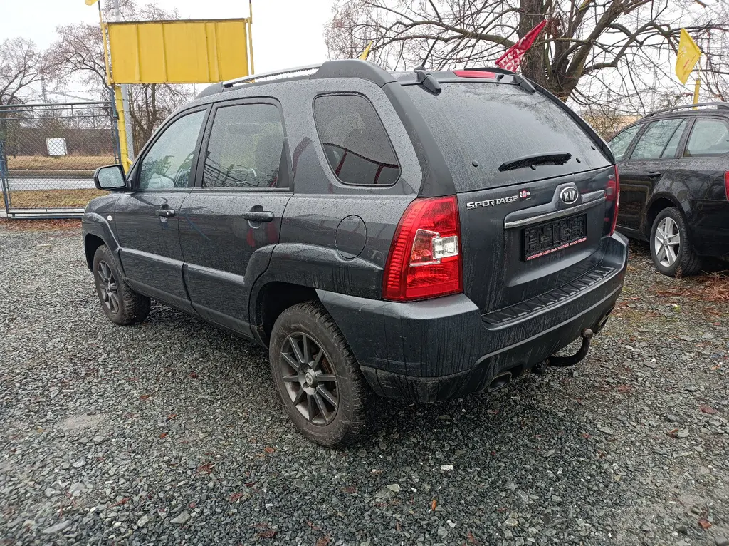 Kia Sportage, 2.0-104kw,r.09,d.klima,s.kniha - fotka 5