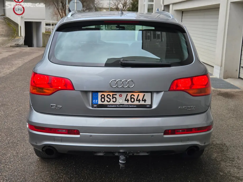 Audi Q7, 3.0TDI 171Kw ČR 1.maj Taž 3.5t - fotka 6