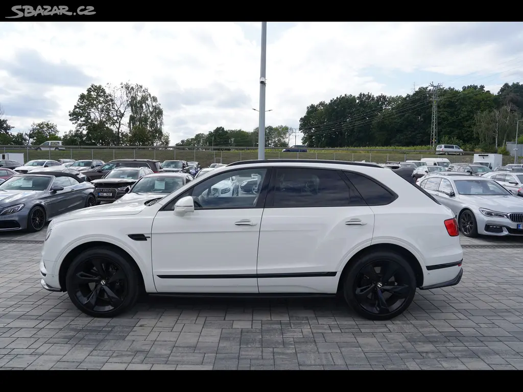Bentley Bentayga, 4.0i V8, Mulliner, ČR, DPH - fotka 3