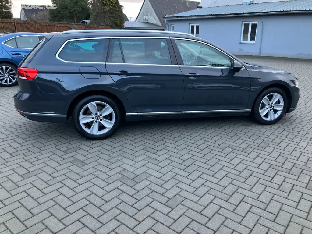 Volkswagen Passat Variant, 2.0TDI 110kW ELEGANCE/KŮŽE,ČR/ - fotka 2