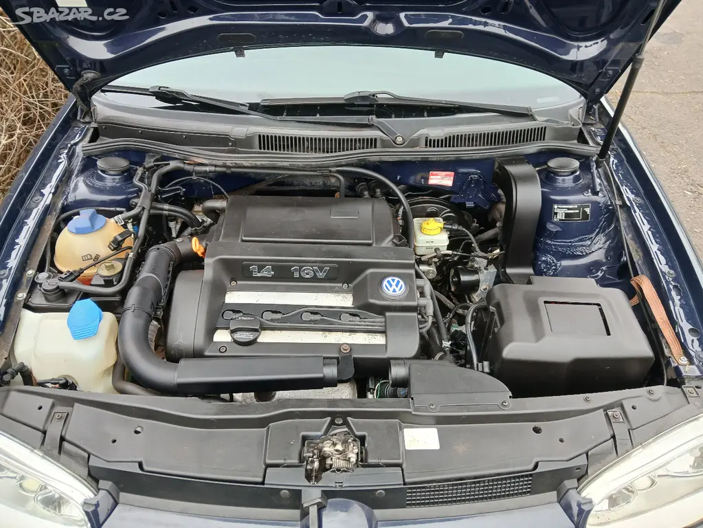 Volkswagen Golf 1.4 16V - fotka 4