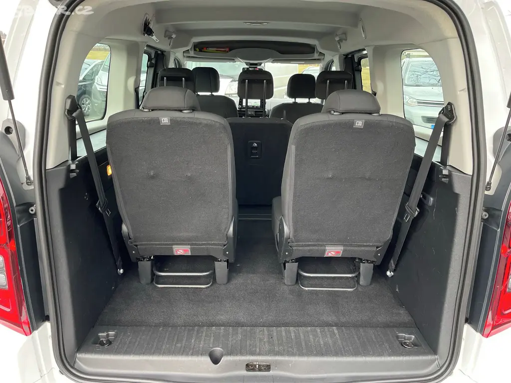Opel Combo, 1.2 110k 7MÍST ZÁRUKA SERVIS - fotka 6