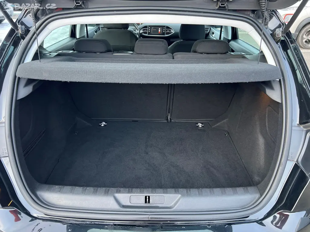 Peugeot 308, 1.2 110k SERVIS ZÁRUKA NAVI - fotka 6