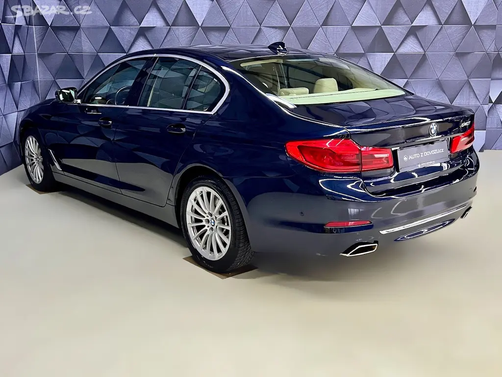 BMW Řada 5, 540i 250KW, LUXURY LINE, LED - fotka 5