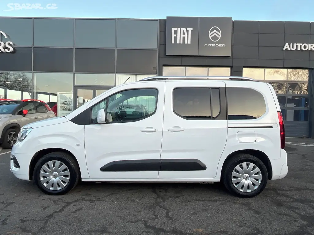 Opel Combo, 1.2 110k SERVIS ZÁRUKA NAVI - fotka 4