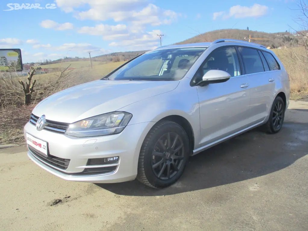 Volkswagen Golf 2.0TDi 110kW HIGHLINE L+Z PNEU - fotka 2