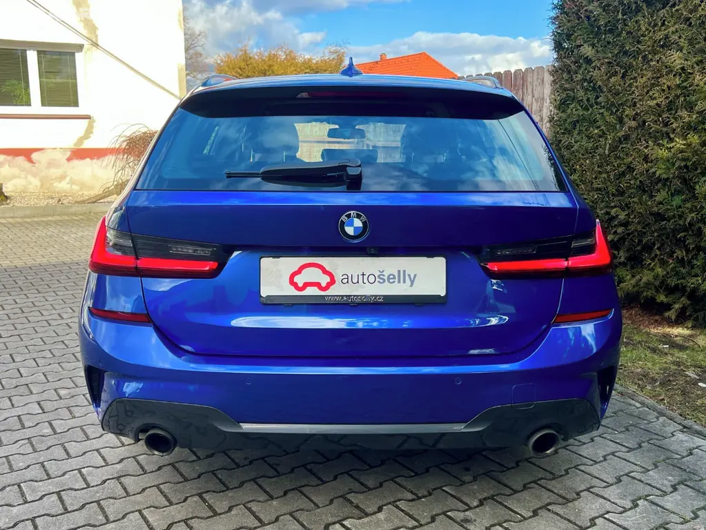 BMW Řada 330D xDrive M SPORT / 2022 - fotka 4