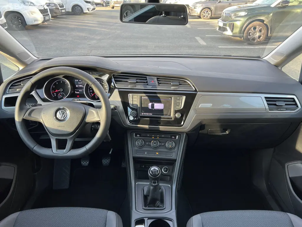Volkswagen Touran, 1.2 110k SERVIS ZÁRUKA TAŽNÉ - fotka 3