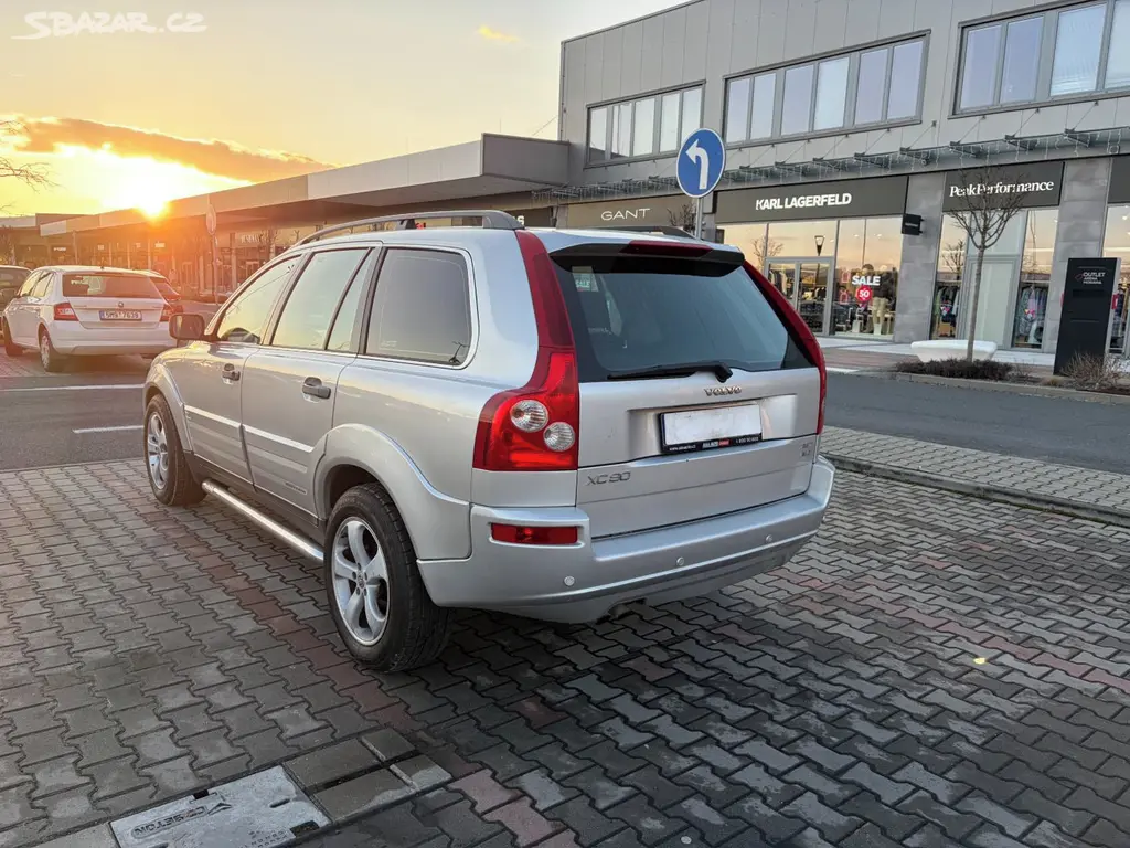 Volvo XC90 2.5T 154kw 4x4 manuál ČR - fotka 5
