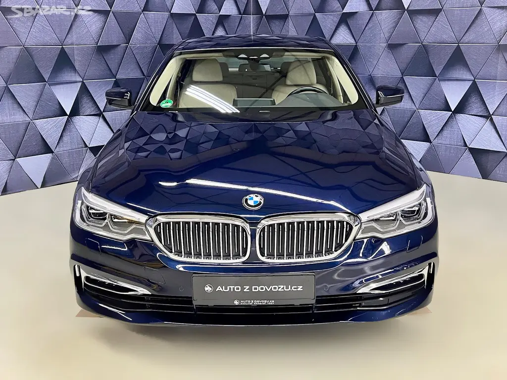 BMW Řada 5, 540i 250KW, LUXURY LINE, LED - fotka 3