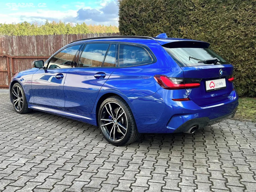 BMW Řada 330D xDrive M SPORT / 2022 - fotka 3