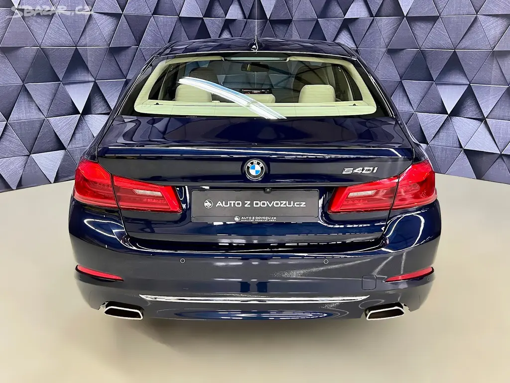 BMW Řada 5, 540i 250KW, LUXURY LINE, LED - fotka 6