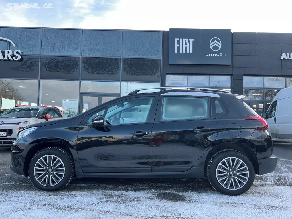 Peugeot 2008, 1.2 110k ZÁRUKA SERVIS VÝHŘ SE - fotka 4