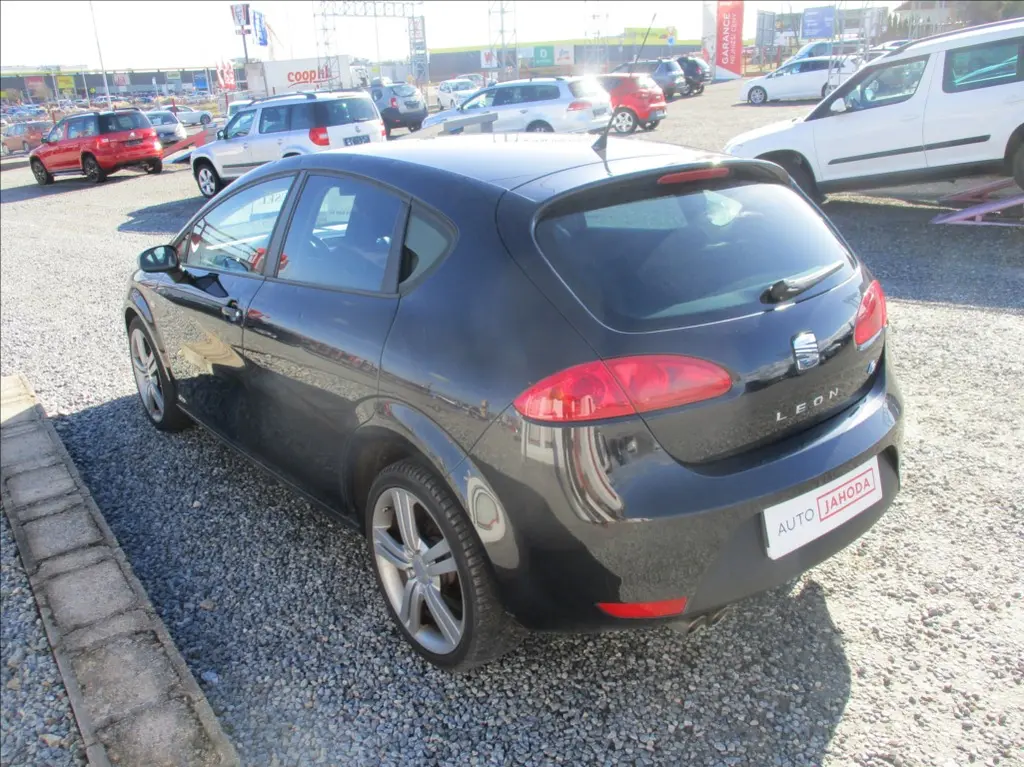 Seat Leon, 1,9 TDI FR, aut. klima, 125kw, - fotka 6