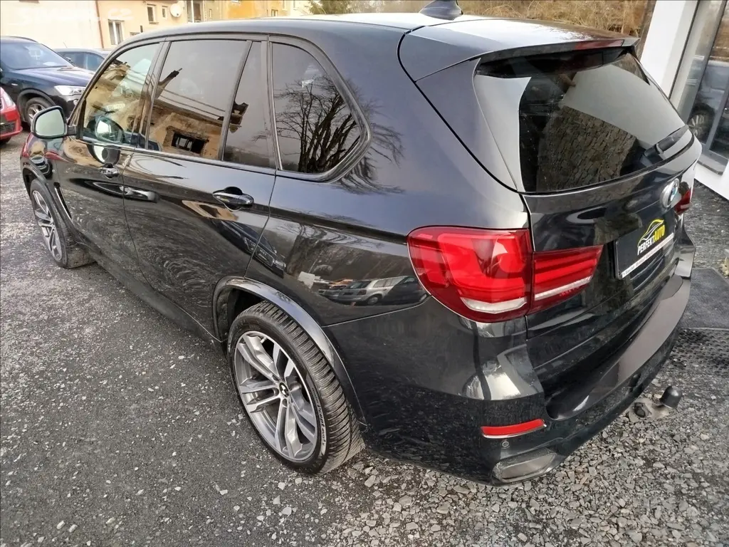 BMW X5, 3,0 M50d, 280kW, BOHATÁ VÝBAVA - fotka 4